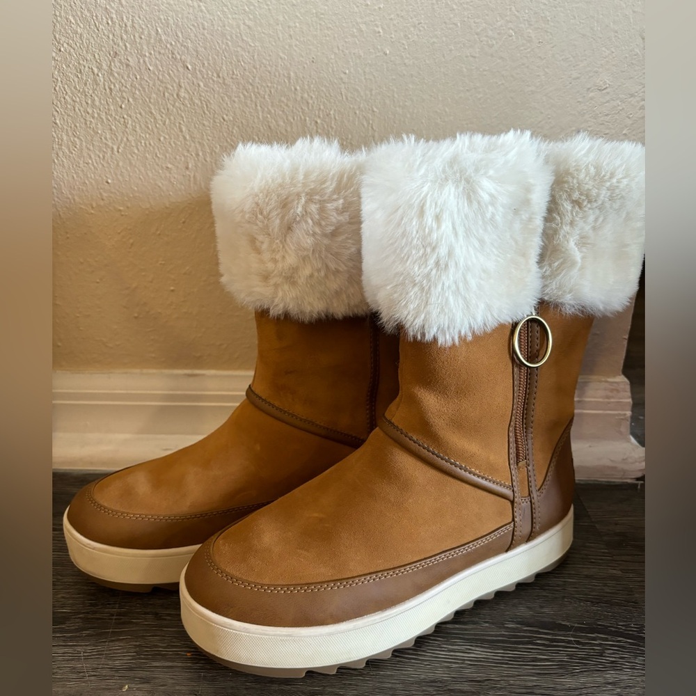 Koolaburra by Ugg Tynlee Boots